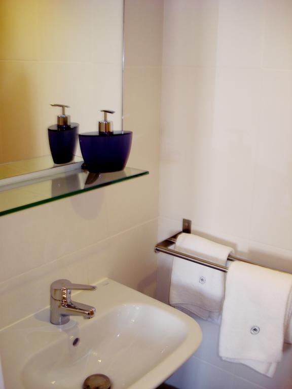 Tm Guest House Гімарайнш Номер фото